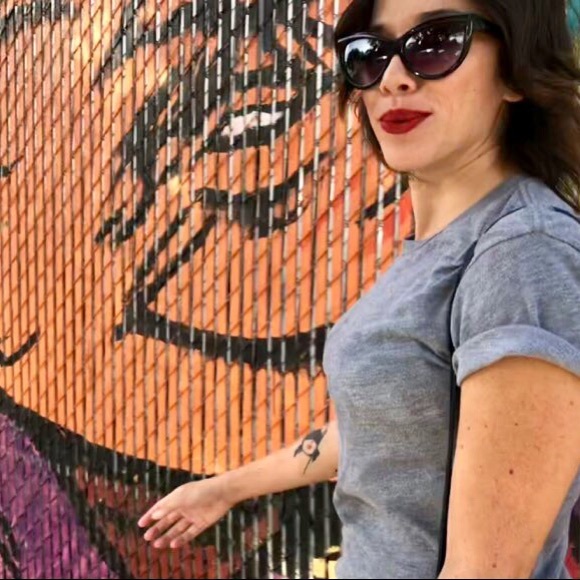 Meet your Posher, Christina - Picture 1 of 1